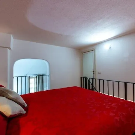 Antica Accademia Apartment *